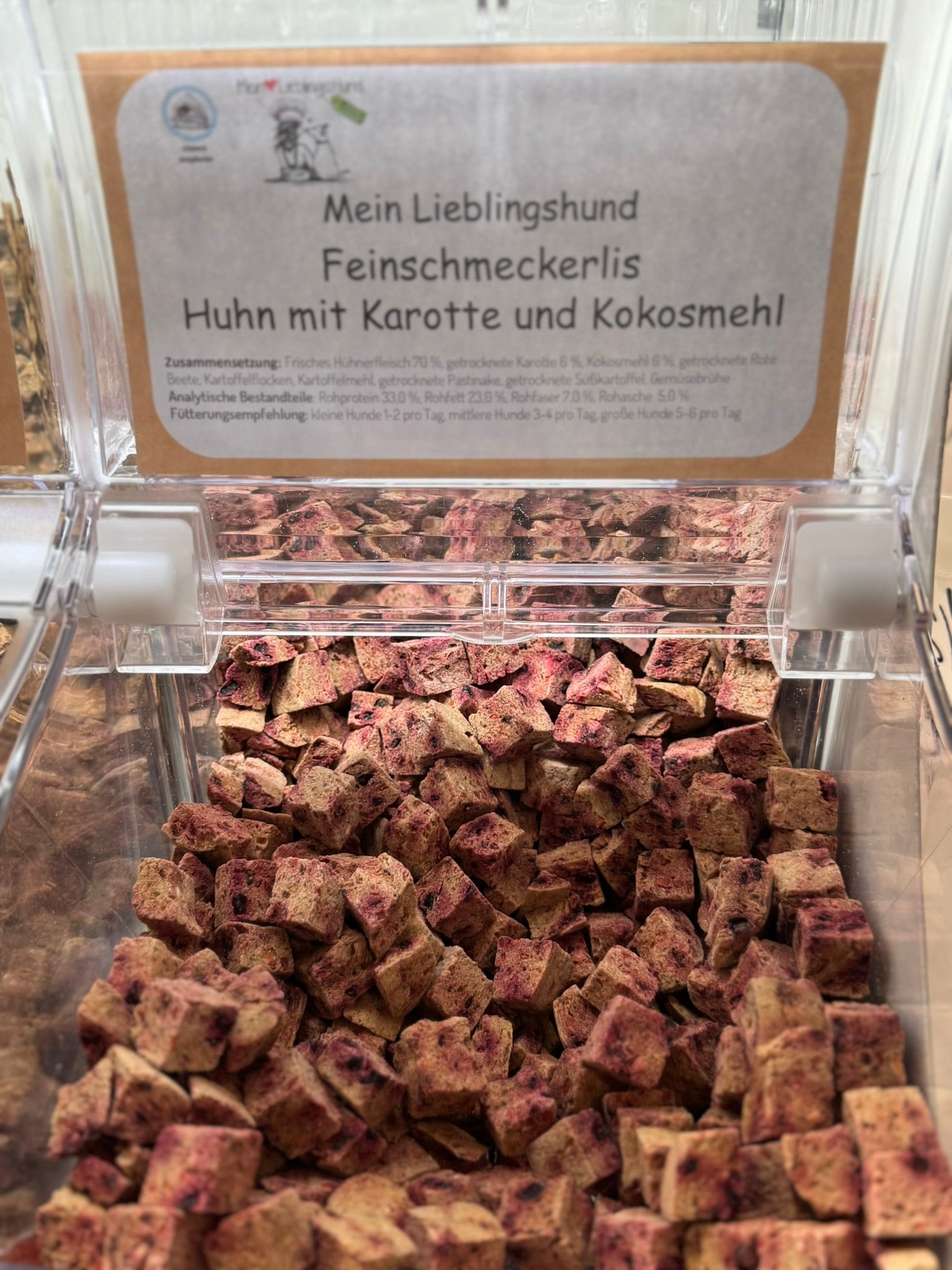 Feinschmeckerlis Huhn mit Karotte und Kokosmehl Hundeleckerlis  Selbstbedienungsbox 