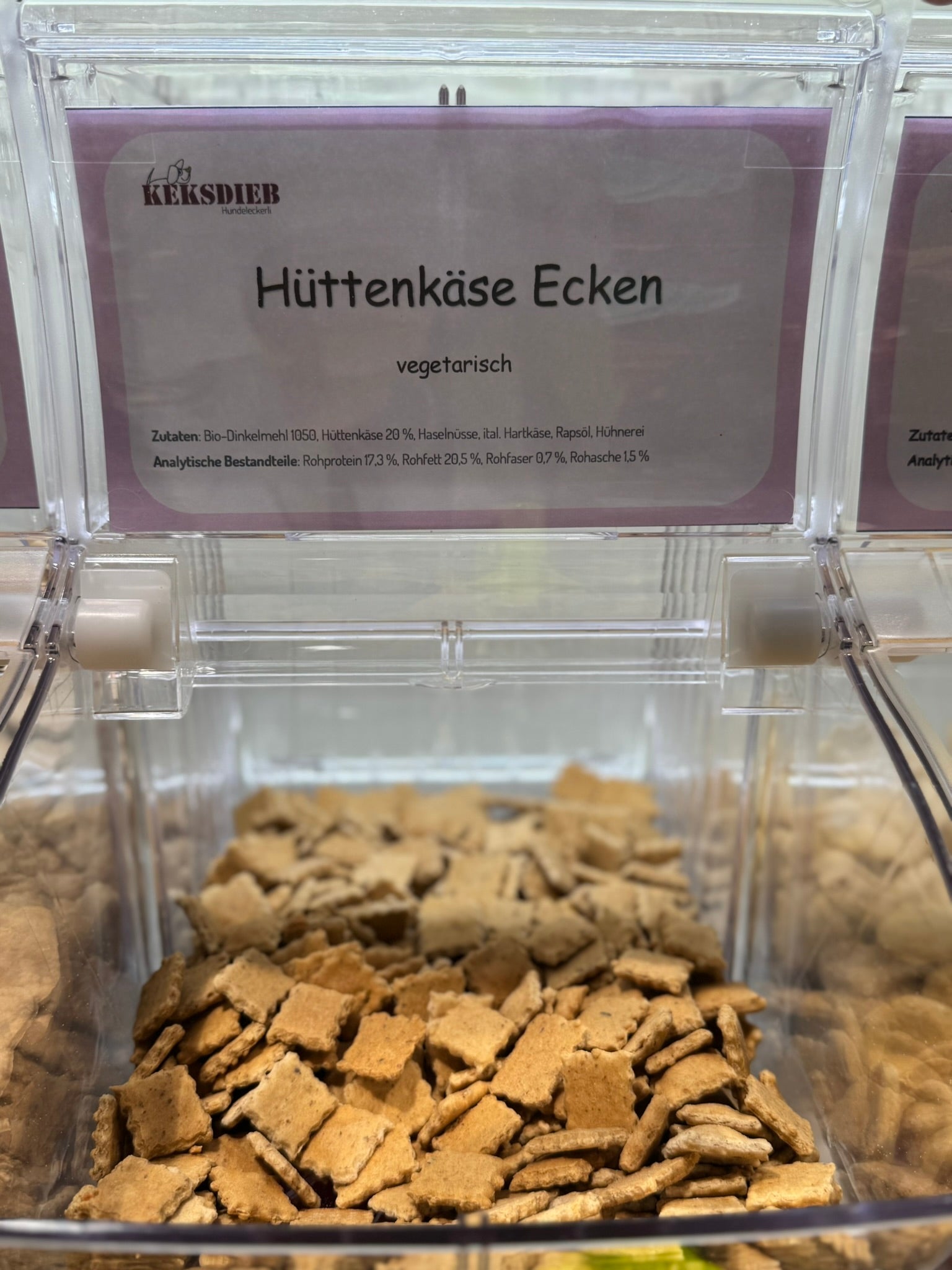 Hüttenkäse Ecken Hundeleckerlis  Selbstbedienungsbox 