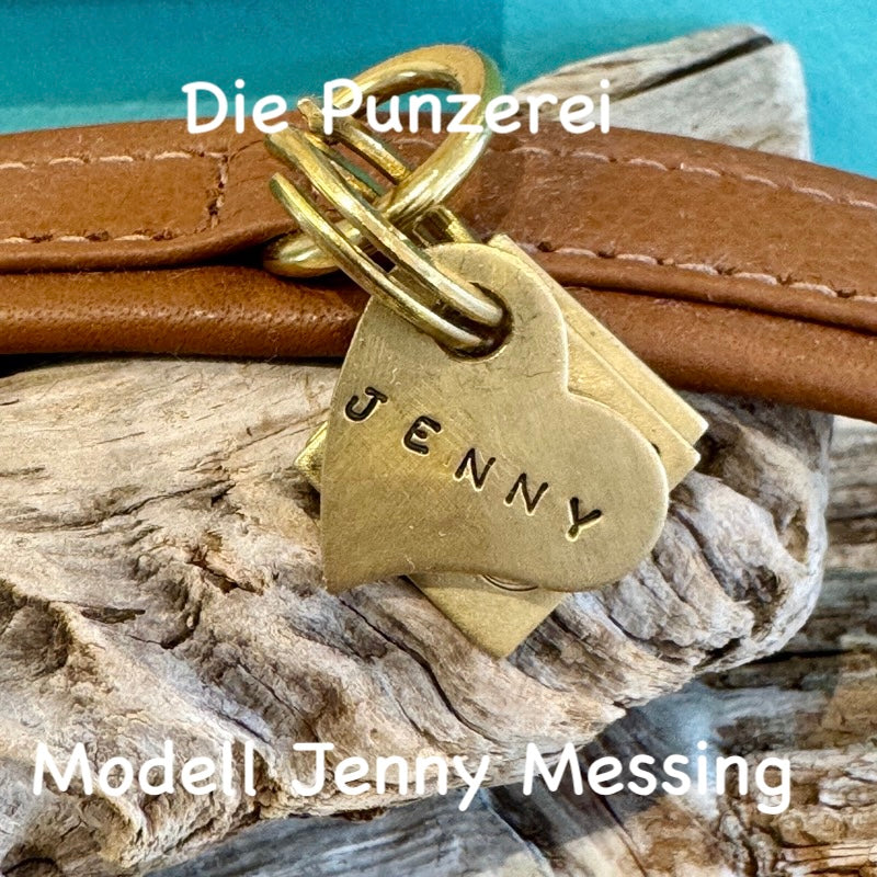 Handgepunzte Hundemarke aus Messing mit Namen „Jenny“ herzförmiges Design an Schlüsselring befestigt