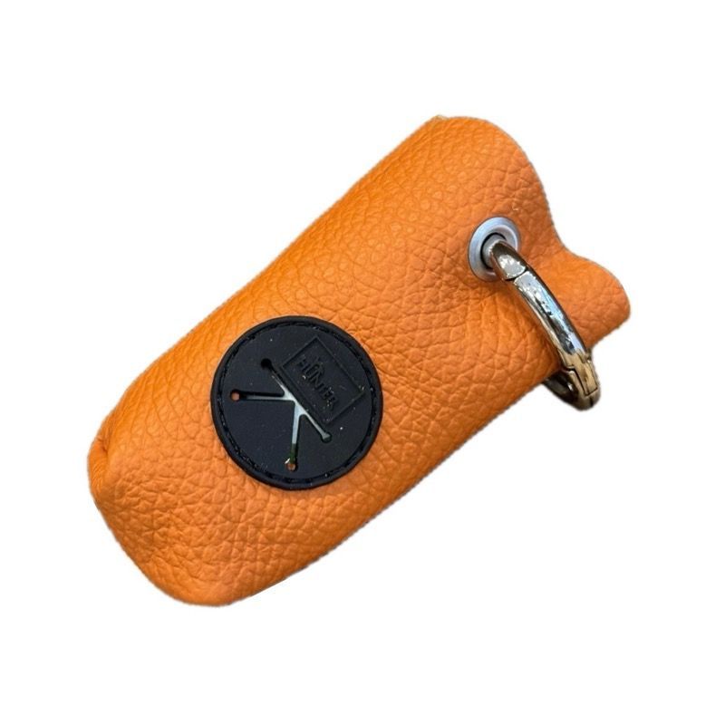 Hunter_Yuna_Kotbeutelspender_Orange Glattleder