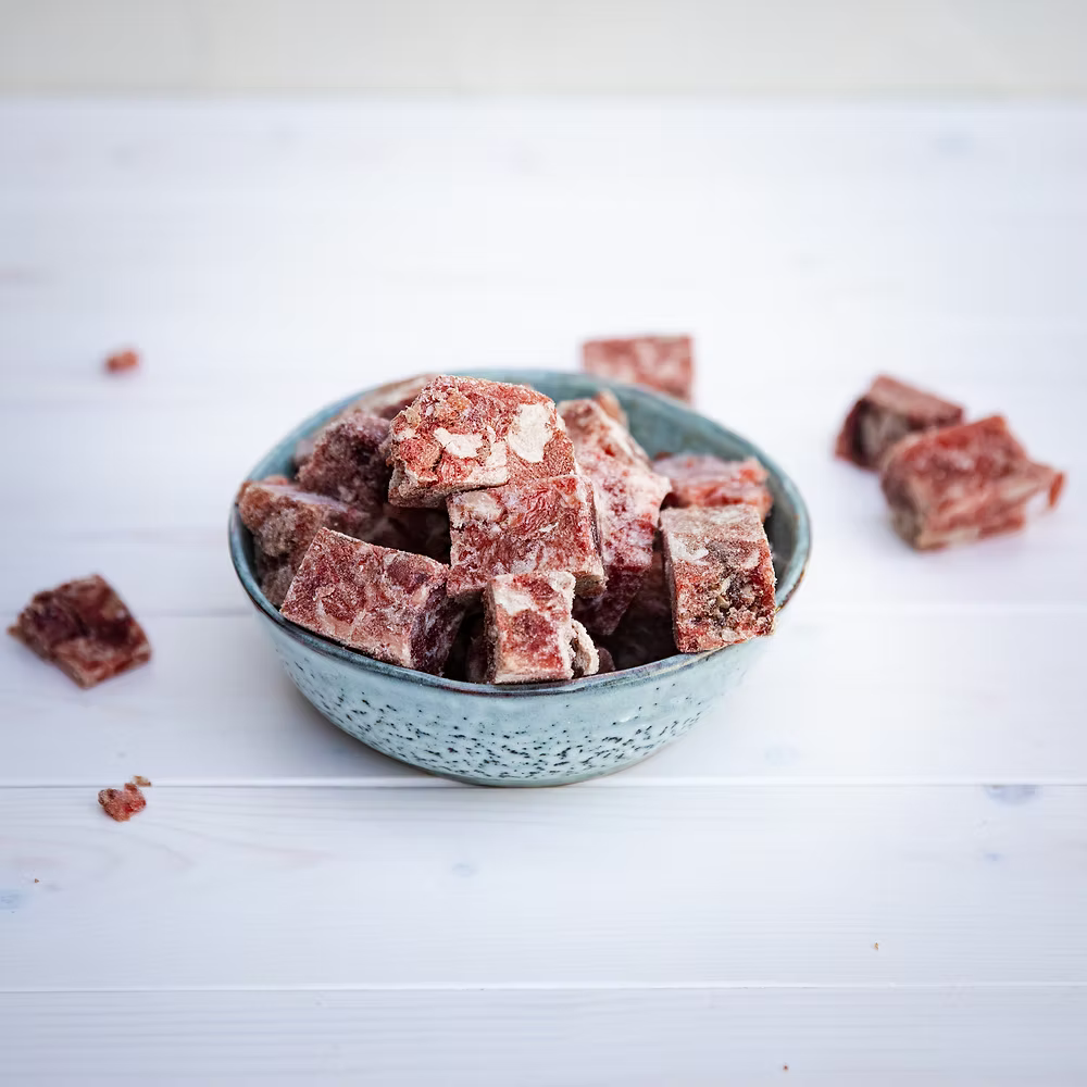 Lottchens Liebe Barf Pferdefleische Würfel in Schale