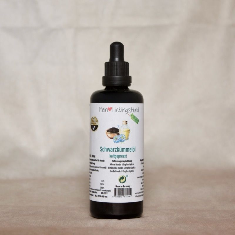 Mein LieblingsHund Schwarzkümmeloel kaltgepresst in dunkler Glasflasche, natuerliches Ergaenzungsfuttermittel fuer Hunde mit Etikett Illustration Hund und Mensch
