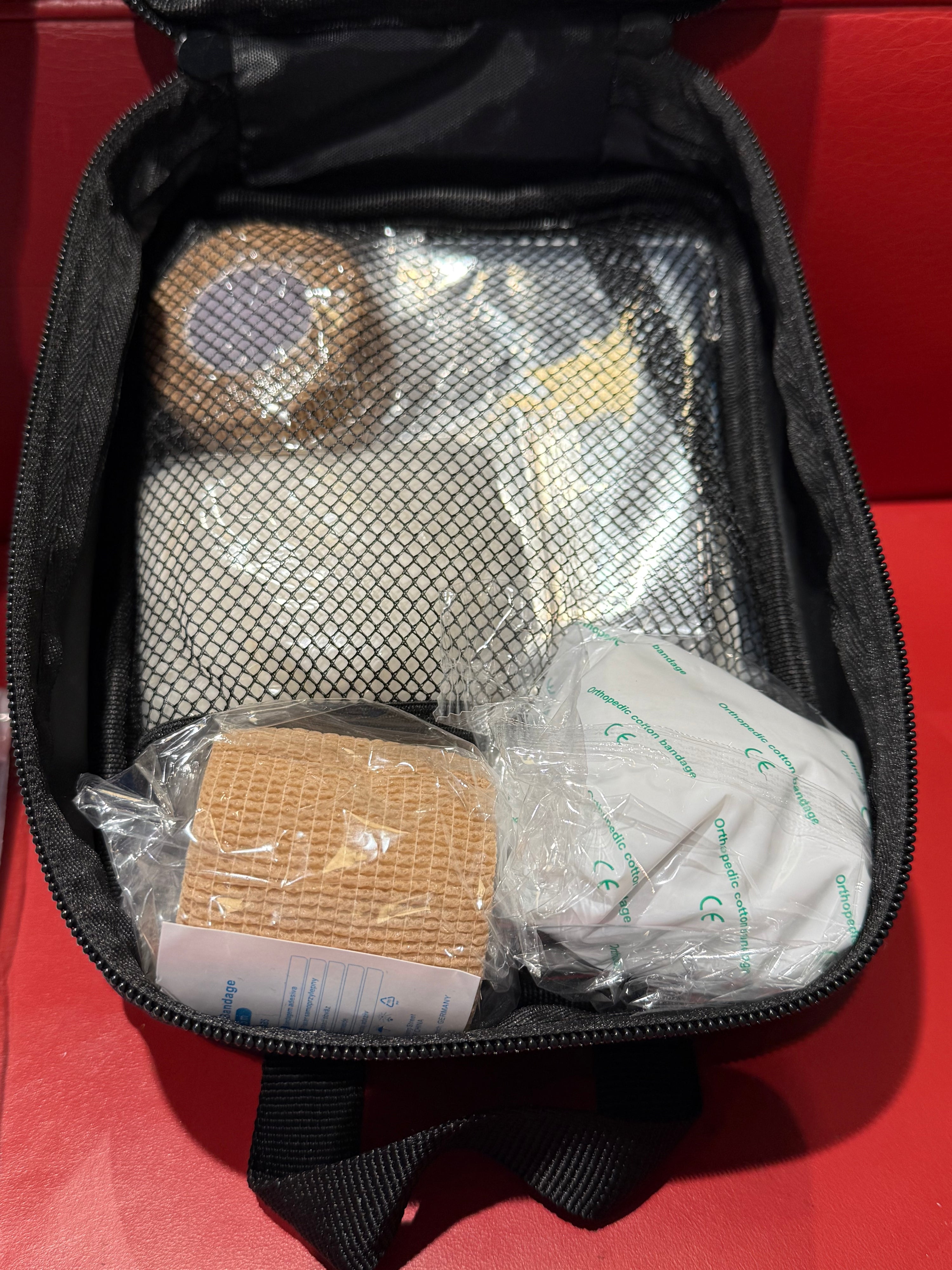 RUDEL Erste Hilfe Set für Hunde mit Verbänden, Kühlkompresse und medizinischem Zubehör in kompakter Tasche