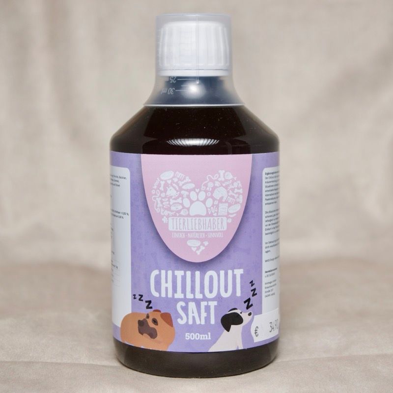 Tierliebhaber Chillout Saft für Hunde in violetter Flasche, natürliche beruhigende Ergänzung mit Baldrian, Lavendel und Melisse, Inhalt 350 g