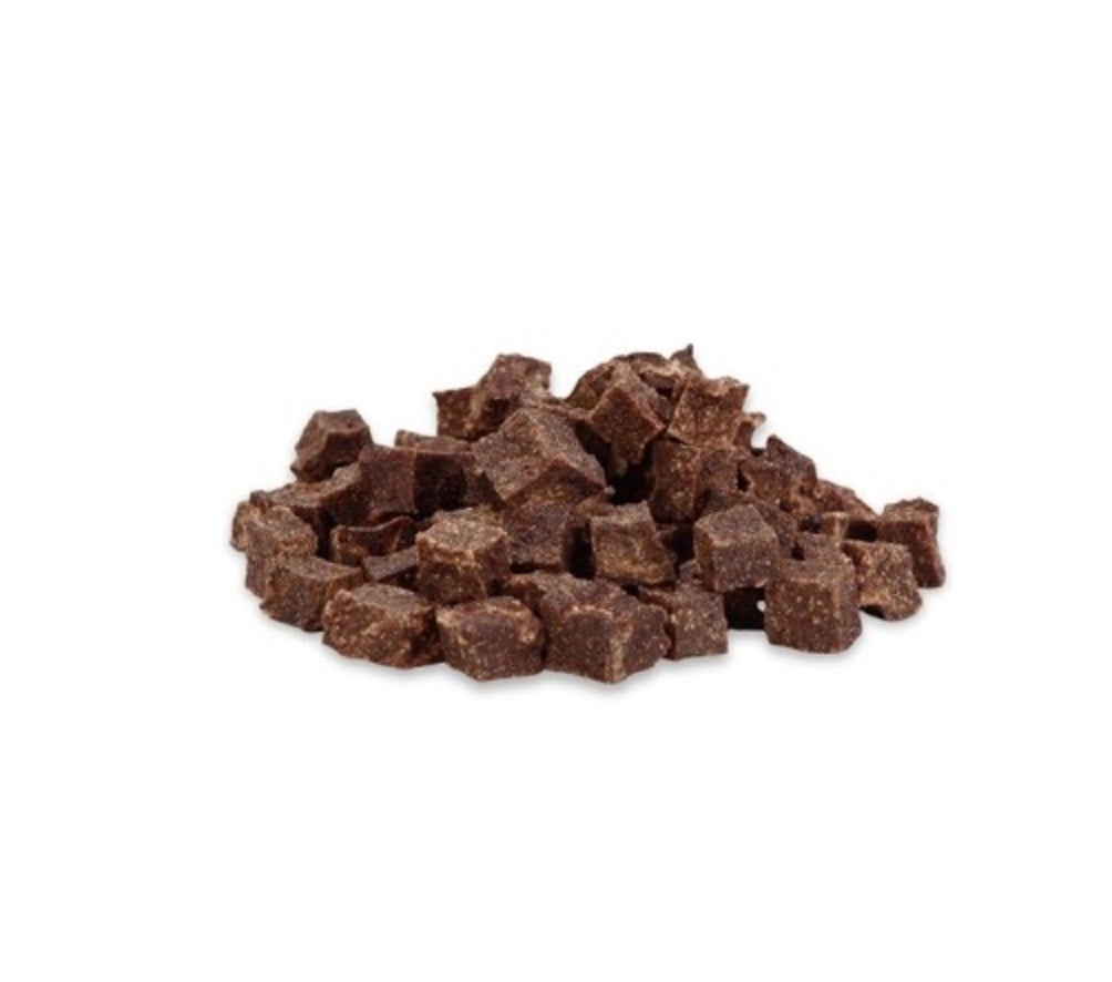 Ein Haufen Trocken Barf aus Hühnchen 