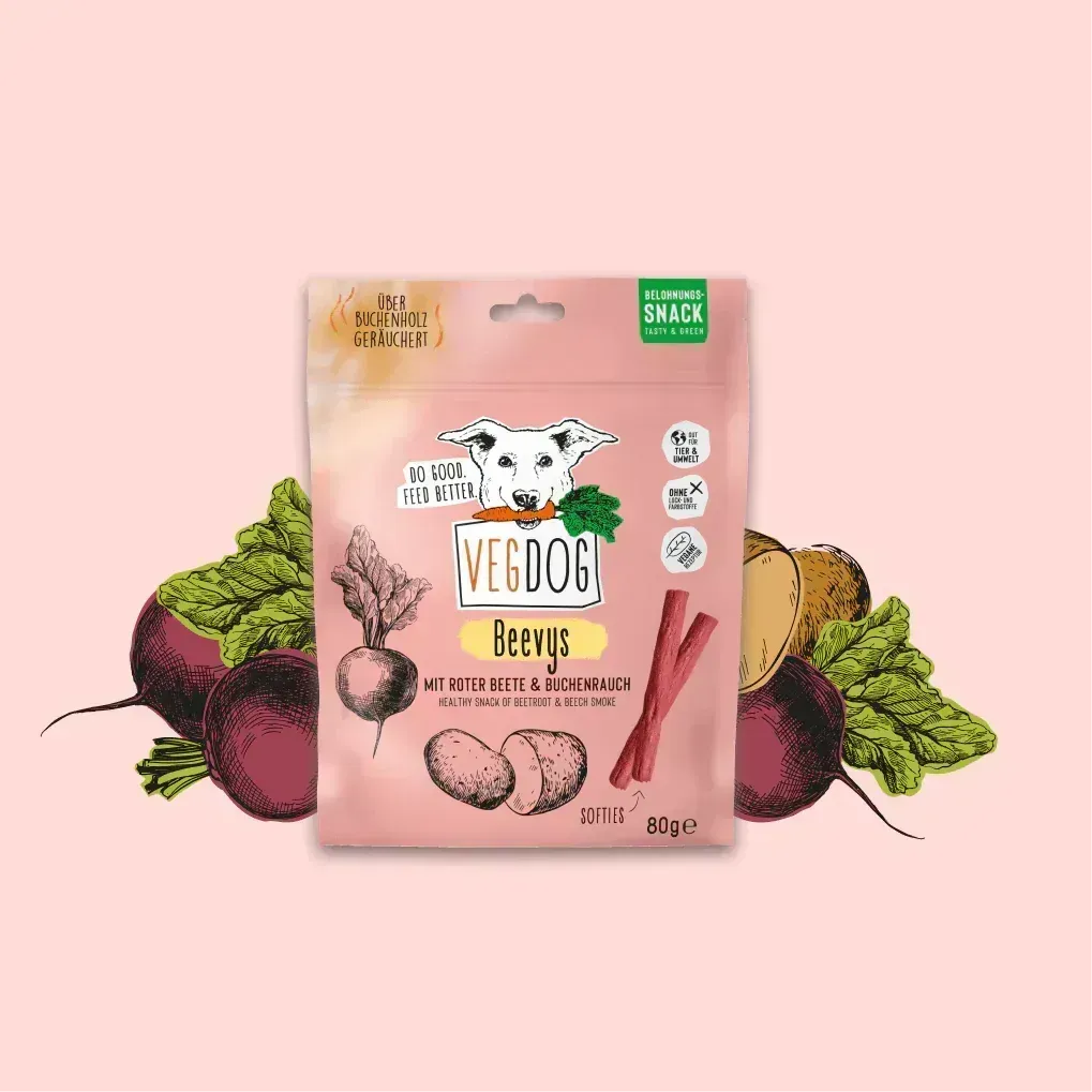 VEGDOG Beevys Hundesnack, veganer Belohnungssnack mit roter Beete und über Buchenholz geräuchert, Softies in rosa Verpackung, 80 g